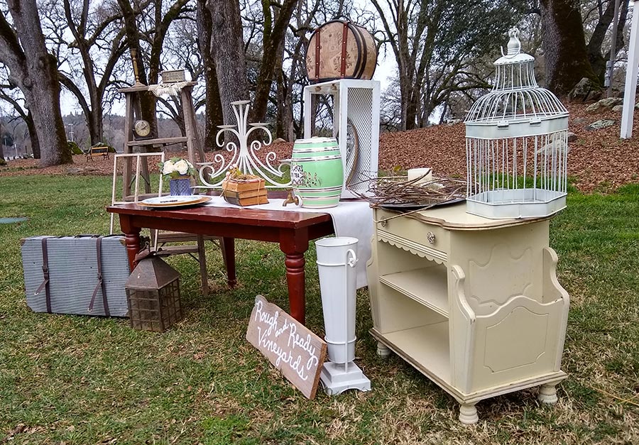 Vintage-Shabby-Chic-Wedding-Decor_Sideview vintage shabby chic wedding décor ideas
