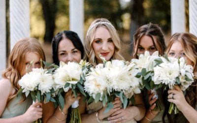 How to Save Money on Wedding Flowers