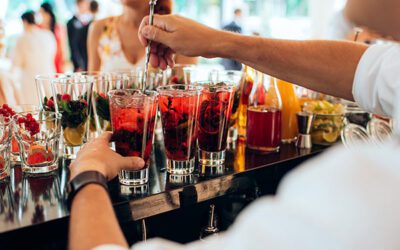 How to Save Money on the Bar at Your Wedding [8 Ways]