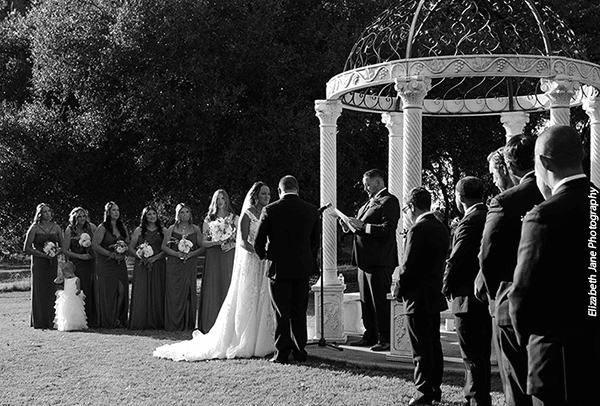 Wedding ceremony at the Rough & Ready Vineyards. Photo by Elizabeth Jane Photography