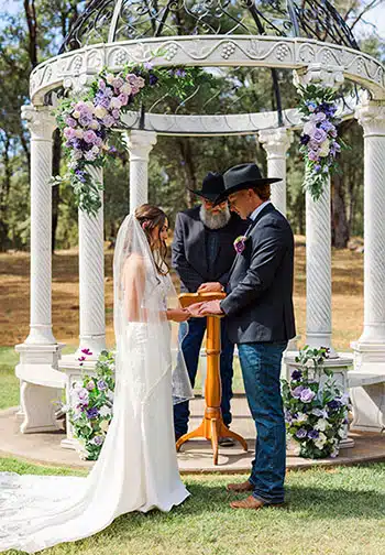 Wedding ceremony at the gazebo at Rough & Ready Vineyards. Photo by Kelle Pickell Photography