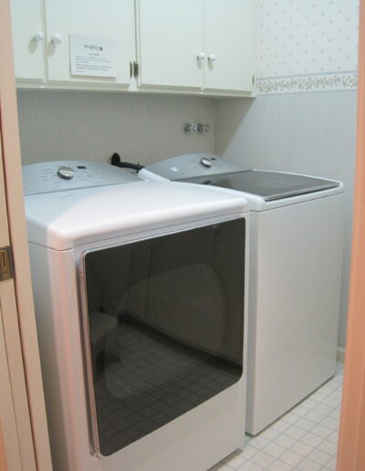 Rough & Ready Vineyards Guest House Laundry Room