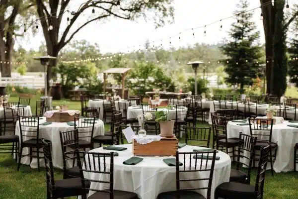 reception table at Rough and Ready Vineyards Outdoor wedding reception at Rough and Ready Vineyards